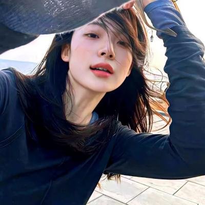月亮中的亚马逊女人